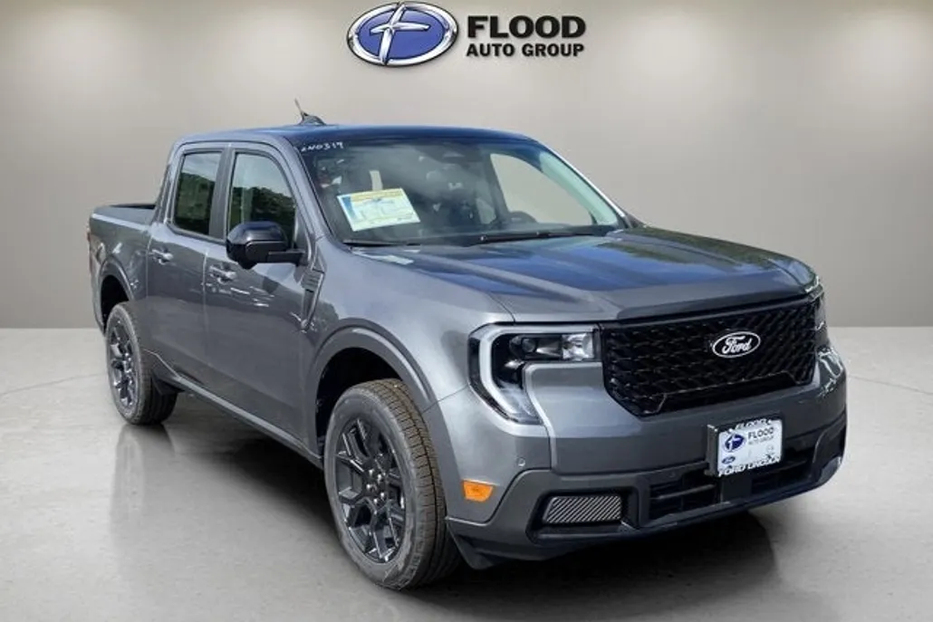 2025 Ford Maverick Lariat photo 1