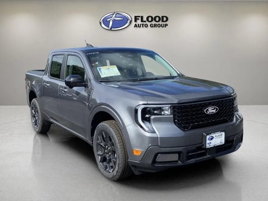 2025 Ford Maverick Lariat photo 1