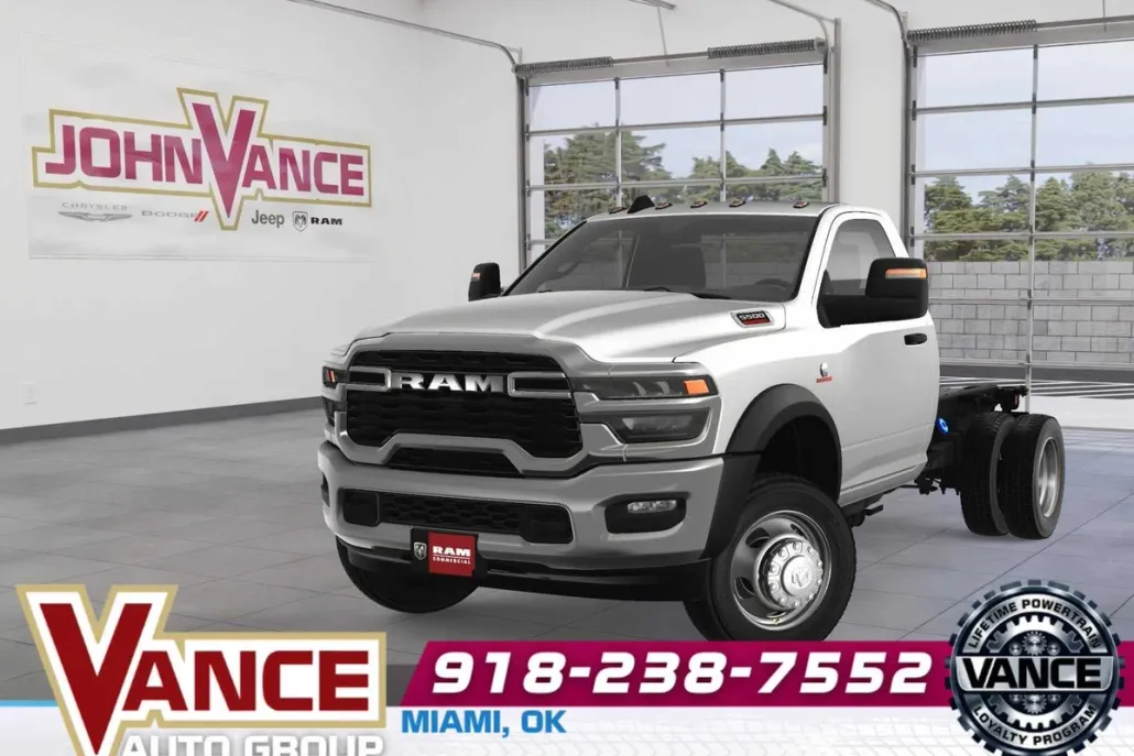 2025 Ram 5500 Tradesman photo 1