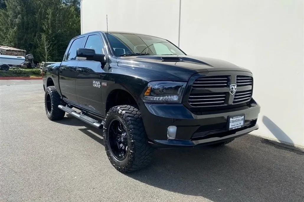 2017 Ram 1500 Sport photo 1