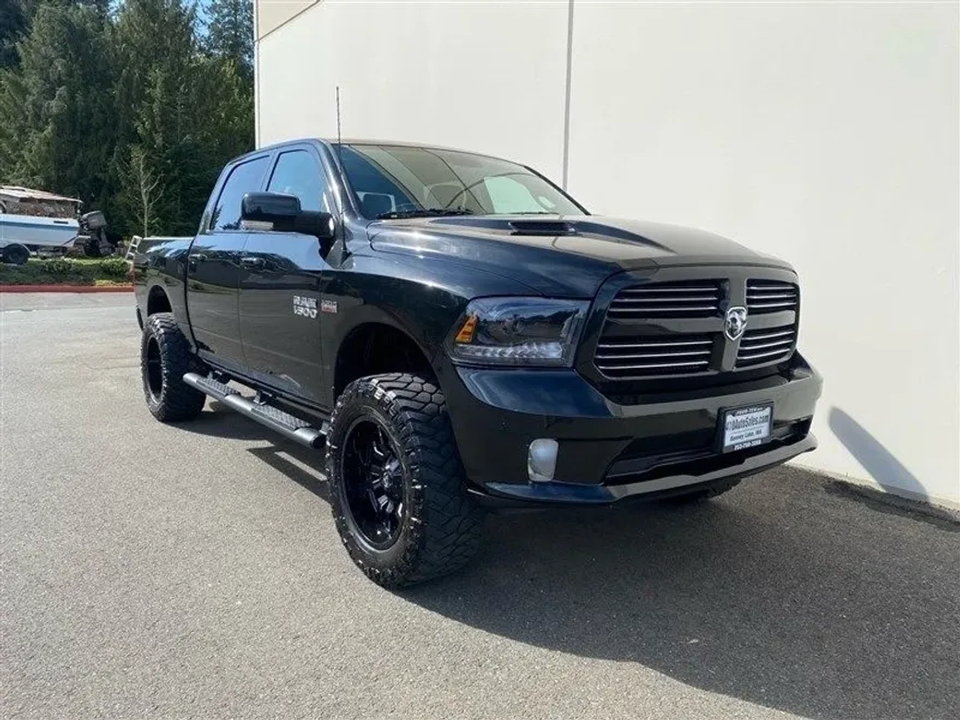 2017 Ram 1500 Sport photo 1