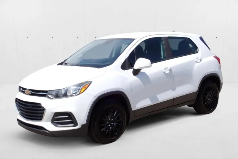 2017 Chevrolet Trax LS photo 1