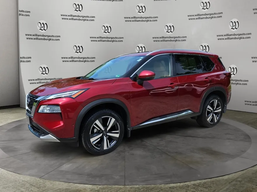 2023 Nissan Rogue Platinum photo 1