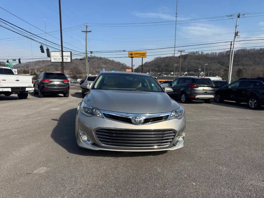 2014 Toyota Avalon Hybrid XLE Premium photo 1