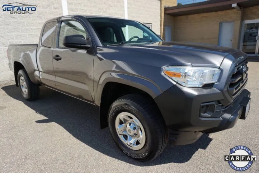 2019 Toyota Tacoma SR photo 1