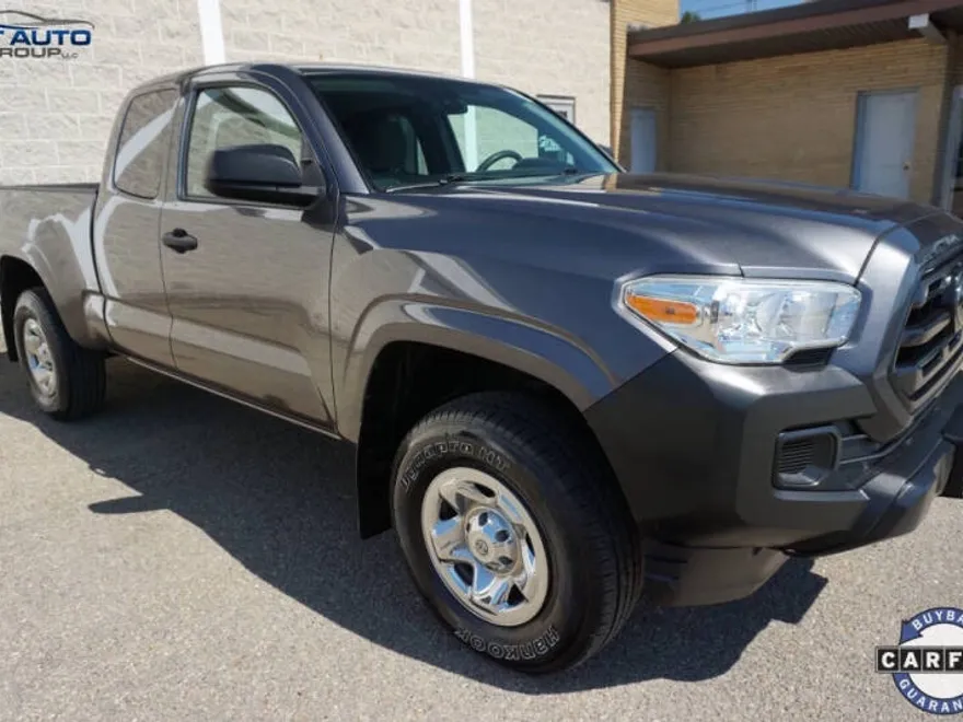 2019 Toyota Tacoma SR photo 1