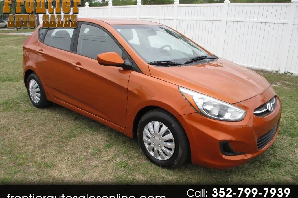 2017 Hyundai Accent SE photo 1