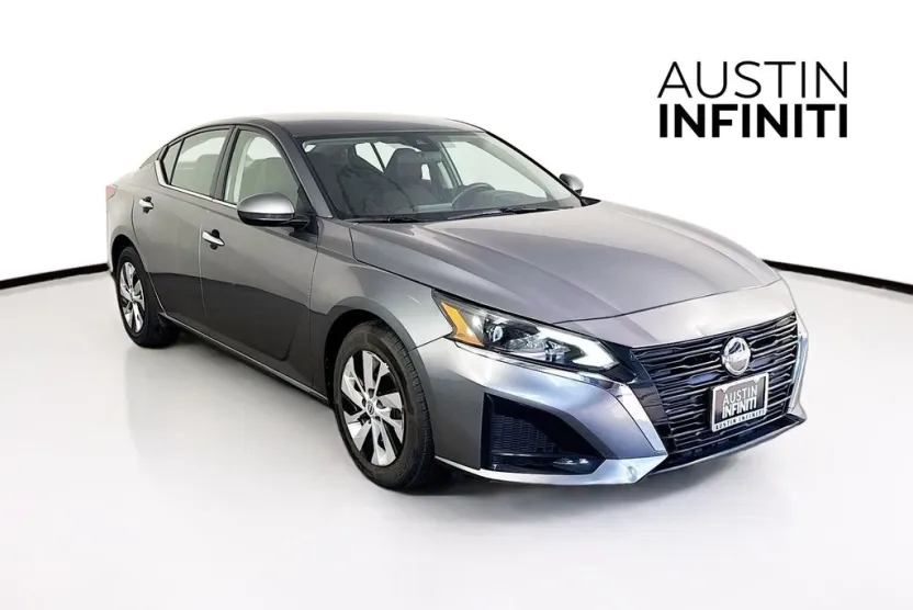 2023 Nissan Altima 2.5 S photo 1