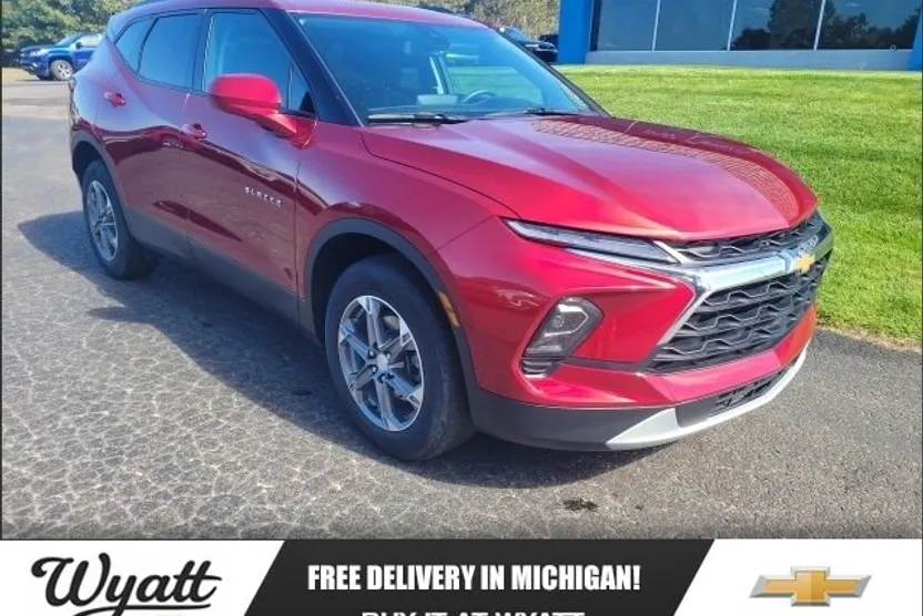 2023 Chevrolet Blazer 2LT photo 1