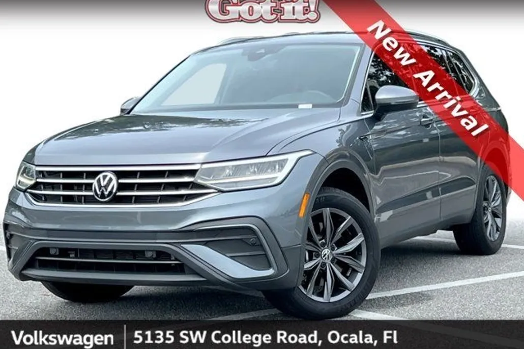 2022 Volkswagen Tiguan SE photo 1