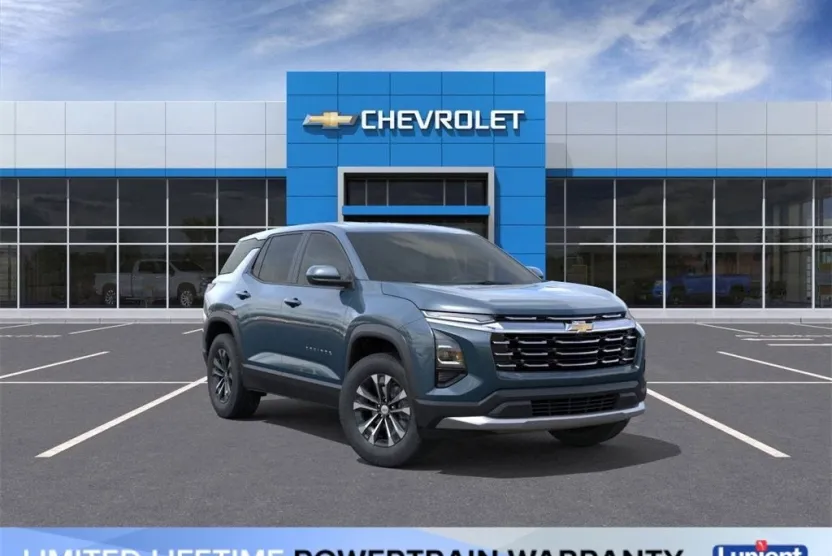 2026 Chevrolet Equinox LT photo 1