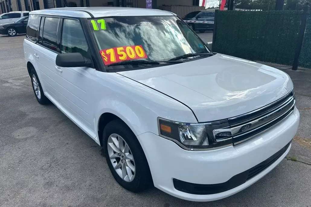 2017 Ford Flex SE photo 1