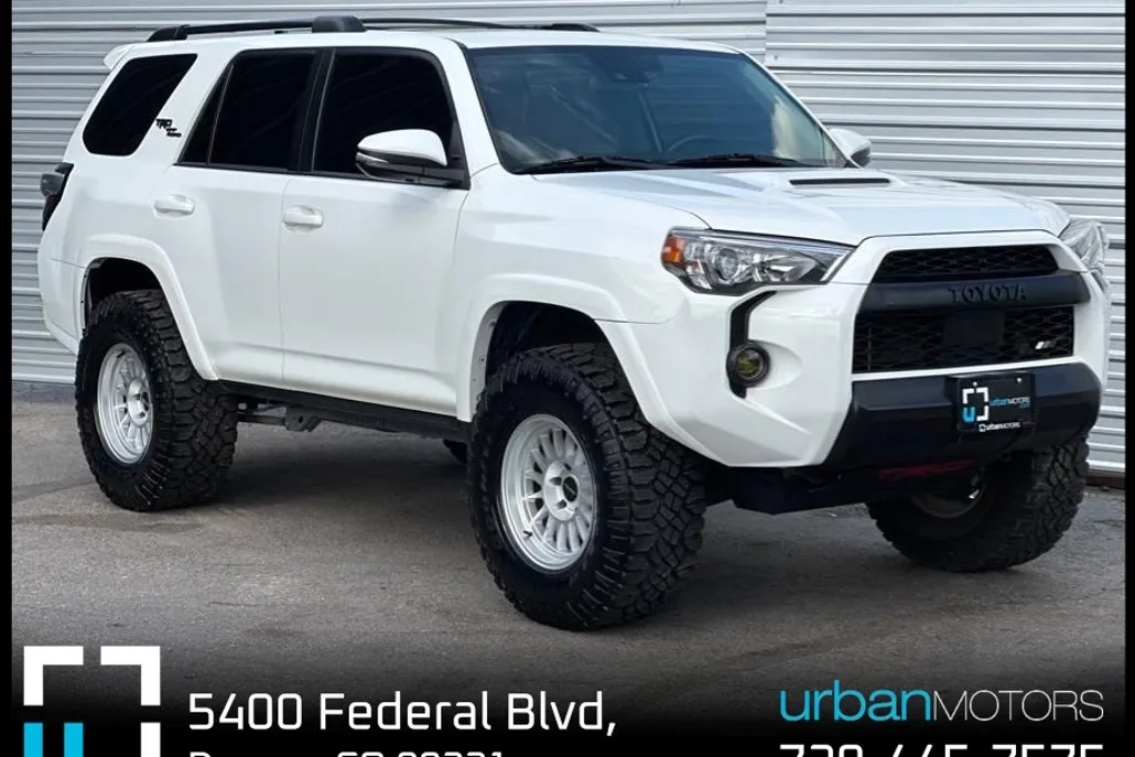 2021 Toyota 4Runner TRD Off-Road Premium photo 1