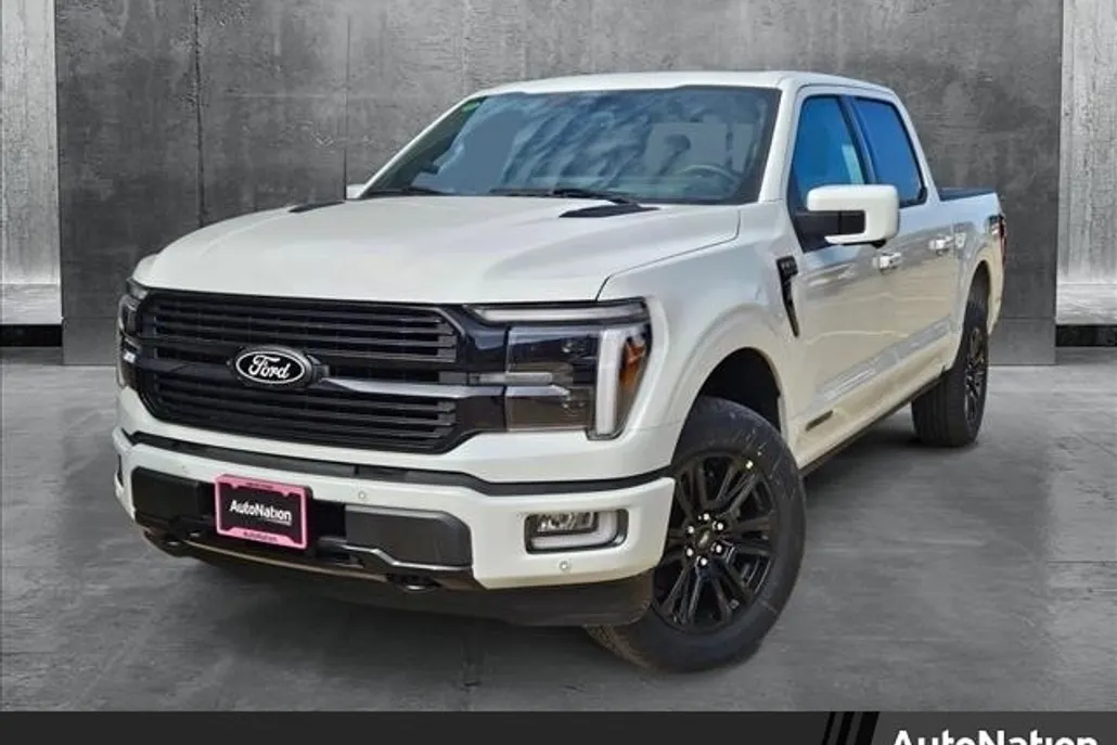 2025 Ford F-150 Platinum photo 1