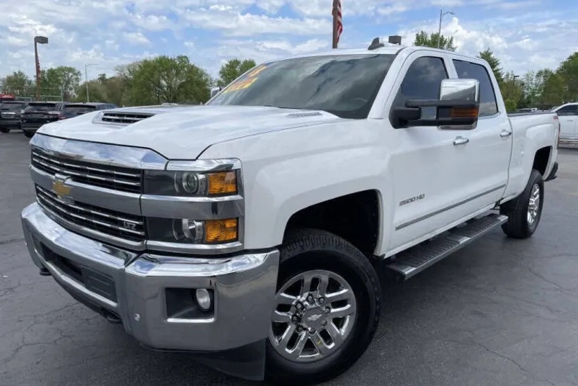 2018 Chevrolet Silverado 2500HD LTZ photo 1