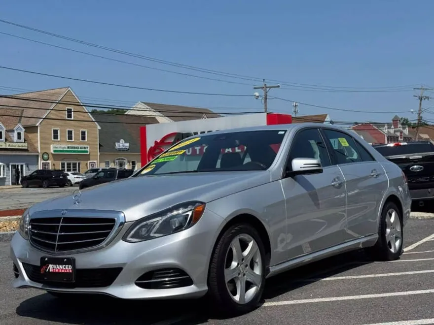 2014 Mercedes Benz E 4MATIC photo 1
