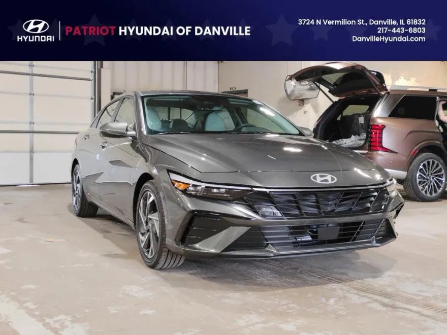2025 Hyundai Elantra Limited photo 1