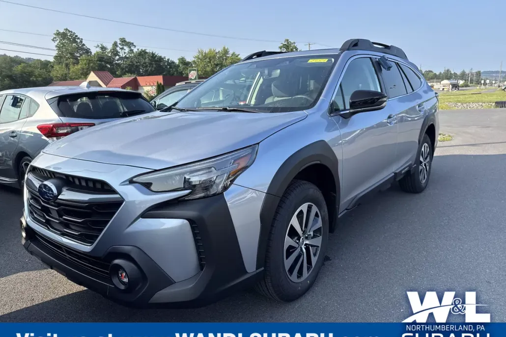2025 Subaru Outback Premium photo 1
