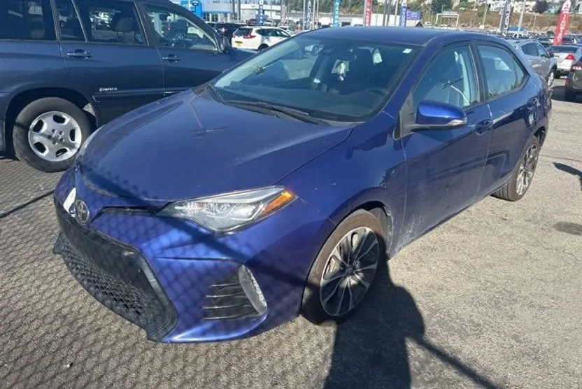 2019 Toyota Corolla XLE XSE photo 1