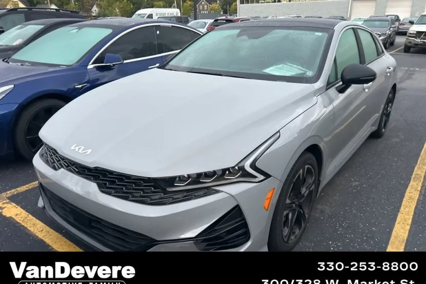 2023 Kia K5 GT-Line photo 1