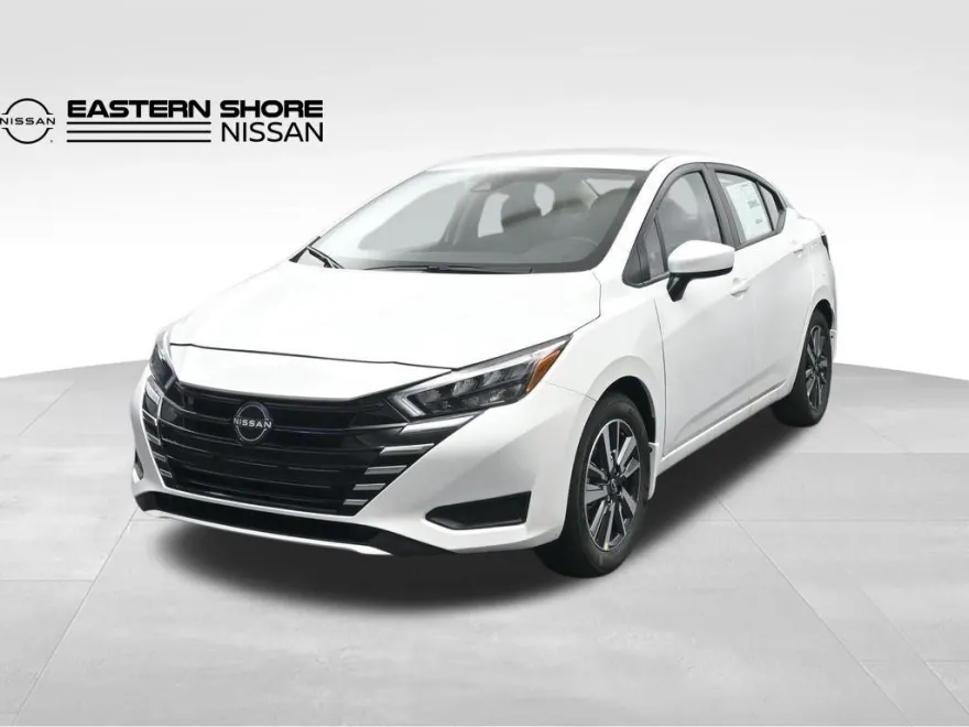 2025 Nissan Versa 1.6 SV photo 1