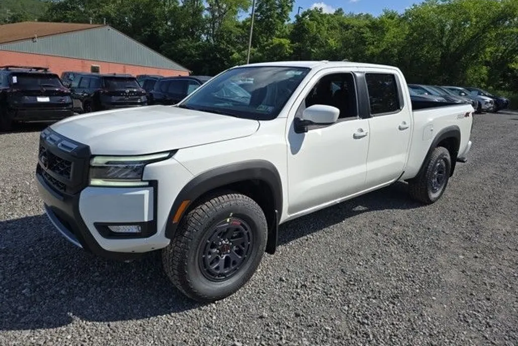 2025 Nissan Frontier PRO-4X photo 1