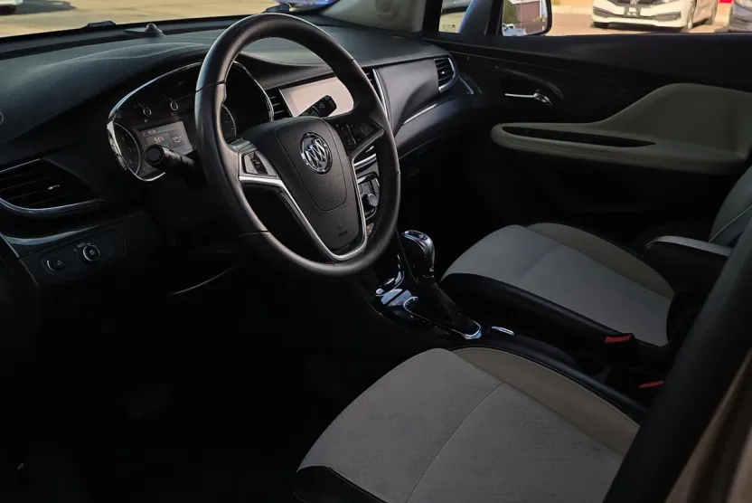 2019 Buick Encore Preferred photo 1
