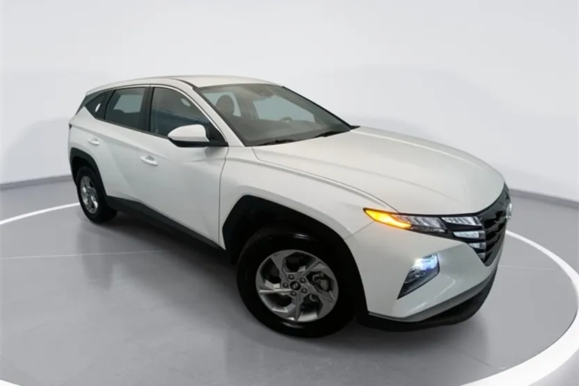 2022 Hyundai Tucson SE photo 1