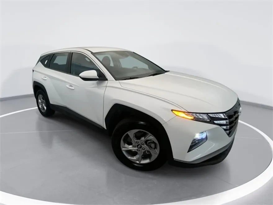 2022 Hyundai Tucson SE photo 1
