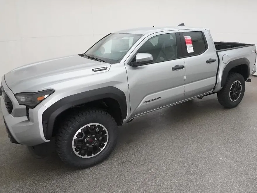 2025 Toyota Tacoma TRD Off-Road photo 1