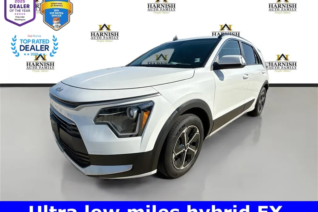 2023 Kia Niro EX photo 1