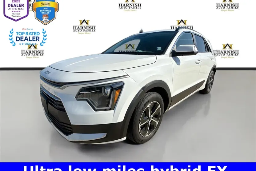2023 Kia Niro EX photo 1