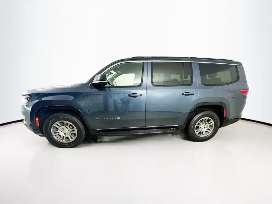 2024 Jeep Wagoneer Base photo 1