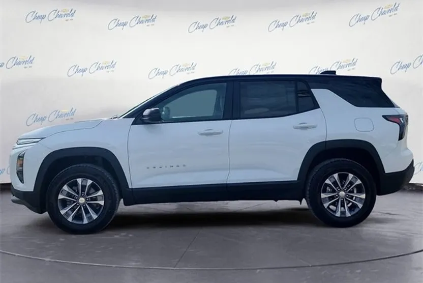 2026 Chevrolet Equinox LT photo 1