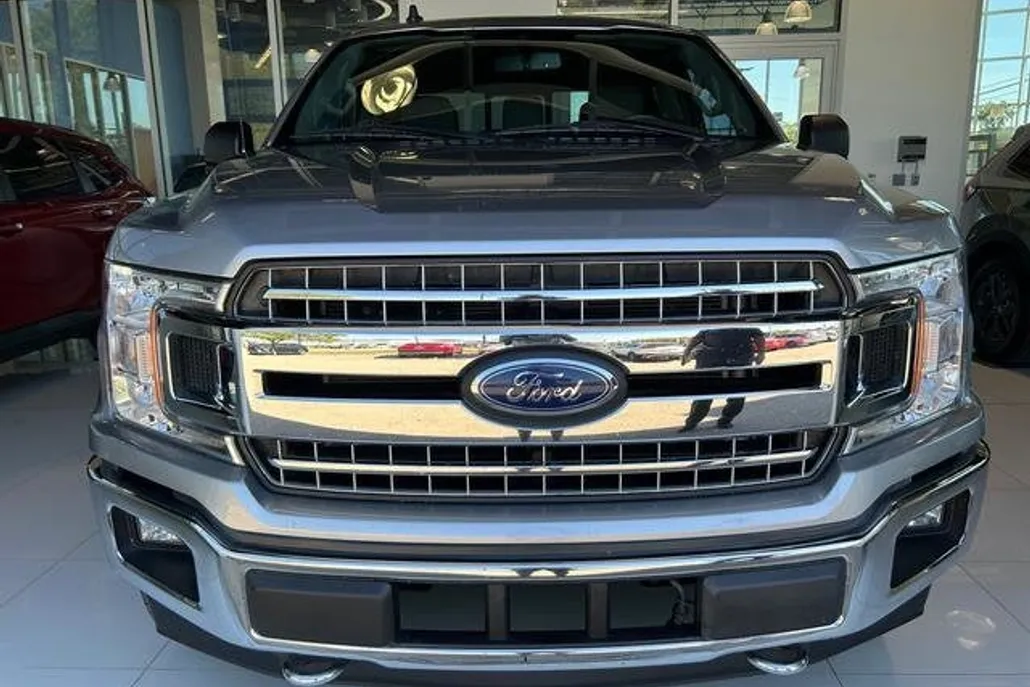 2020 Ford F-150 XLT photo 1