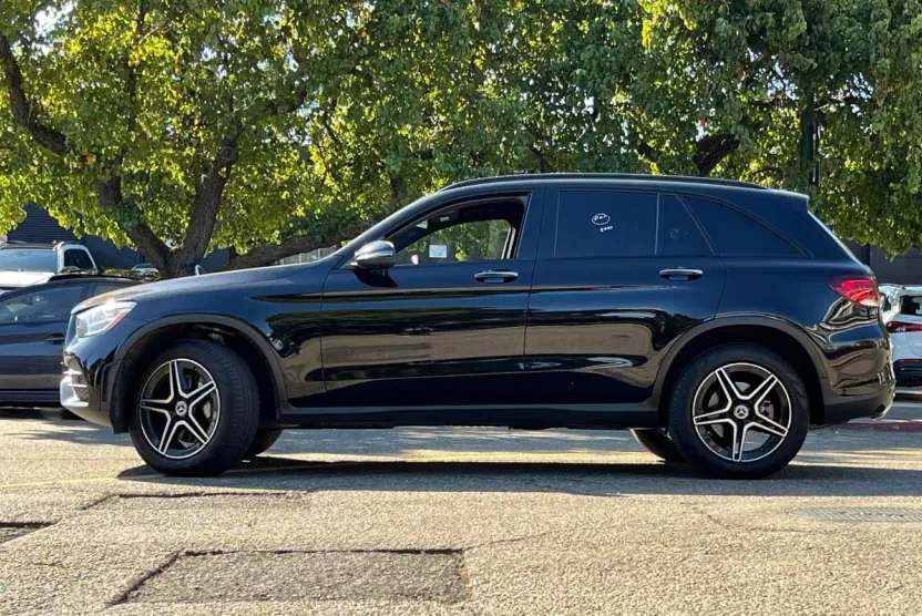 2022 Mercedes Benz GLC 300 4MATIC photo 1