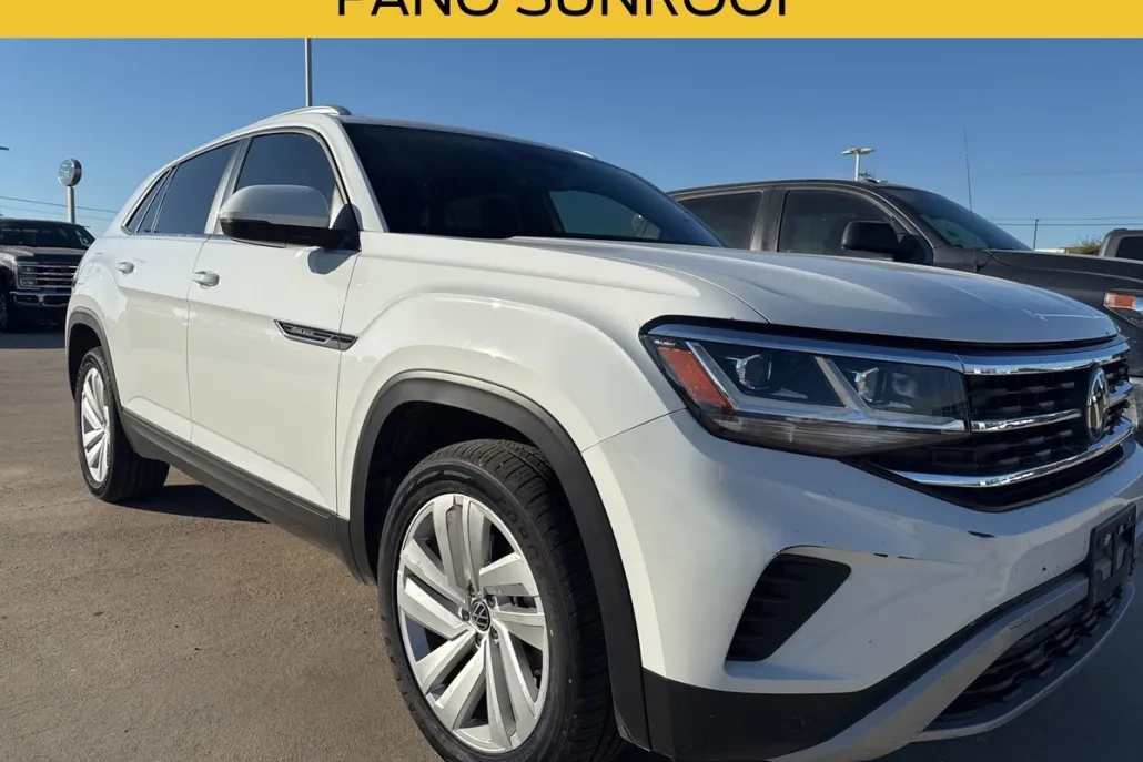 2023 Volkswagen Atlas Cross Sport V6 SE Technology photo 1
