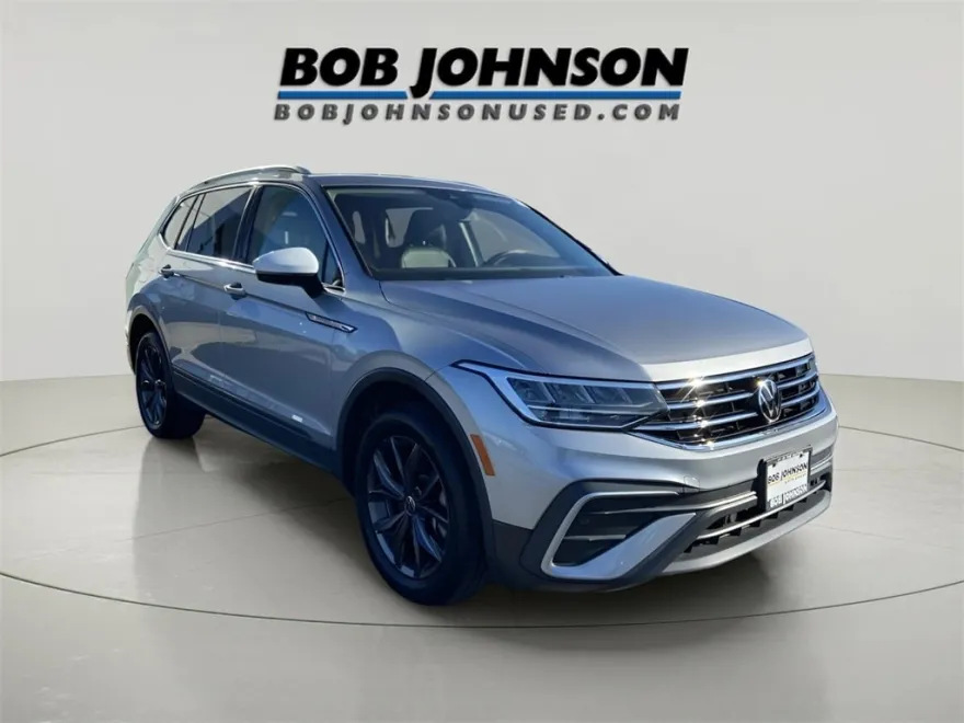2022 Volkswagen Tiguan SE photo 1