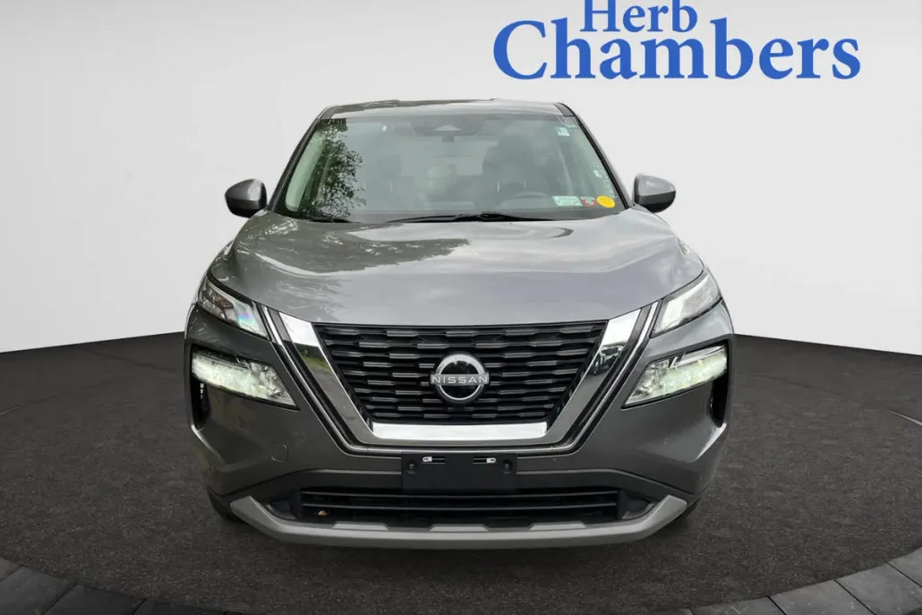 2023 Nissan Rogue SV photo 1