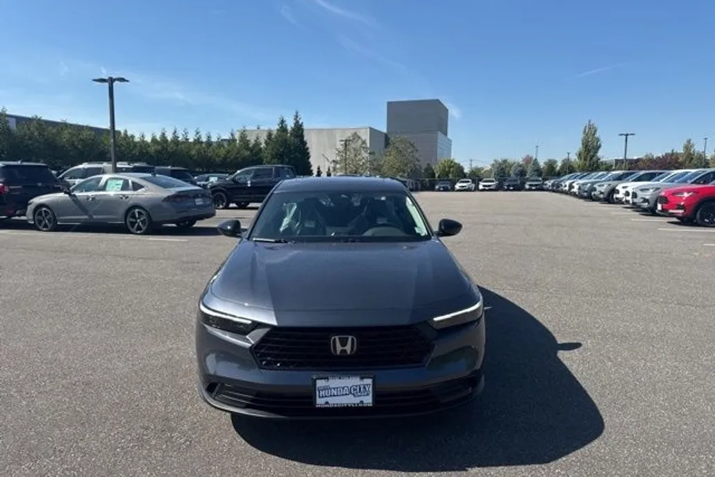 2025 Honda Accord SE photo 1