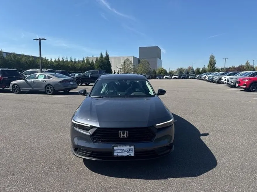 2025 Honda Accord SE photo 1