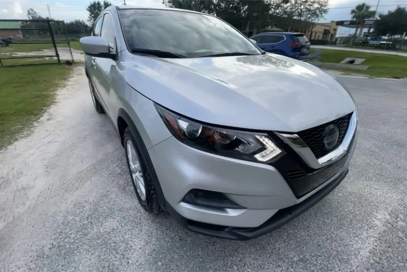 2021 Nissan Rogue Sport S photo 1