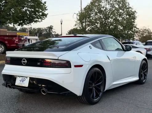 2024 Nissan Z Performance photo 4