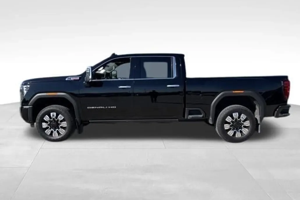 2024 Gmc Sierra 2500 HD Denali photo 1