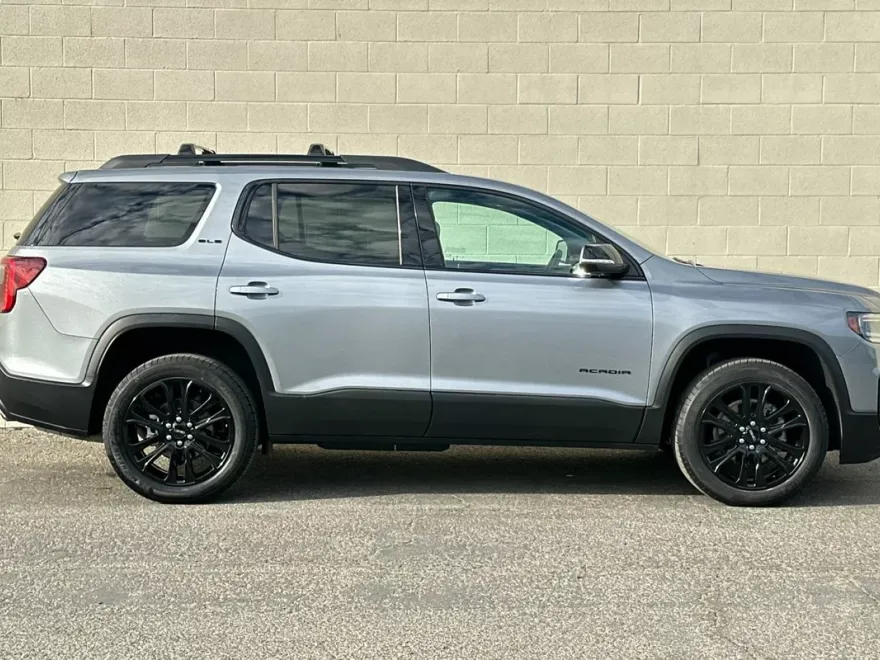 2023 Gmc Acadia SLE photo 1