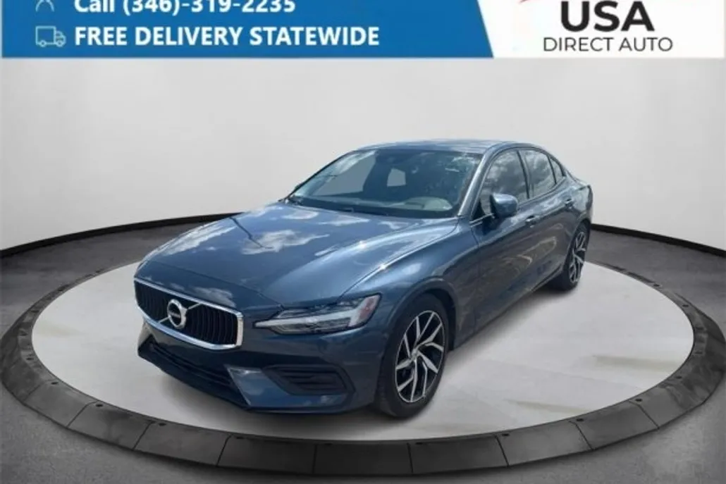 2020 Volvo S60 T5 Momentum photo 1