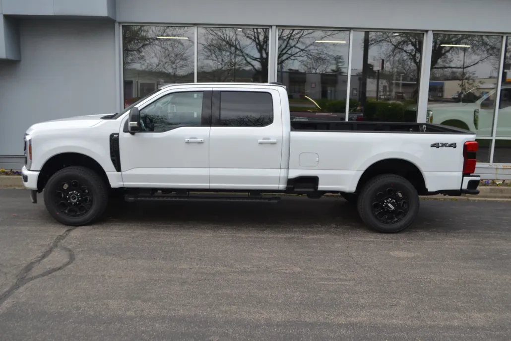2025 Ford F-250 XLT photo 1