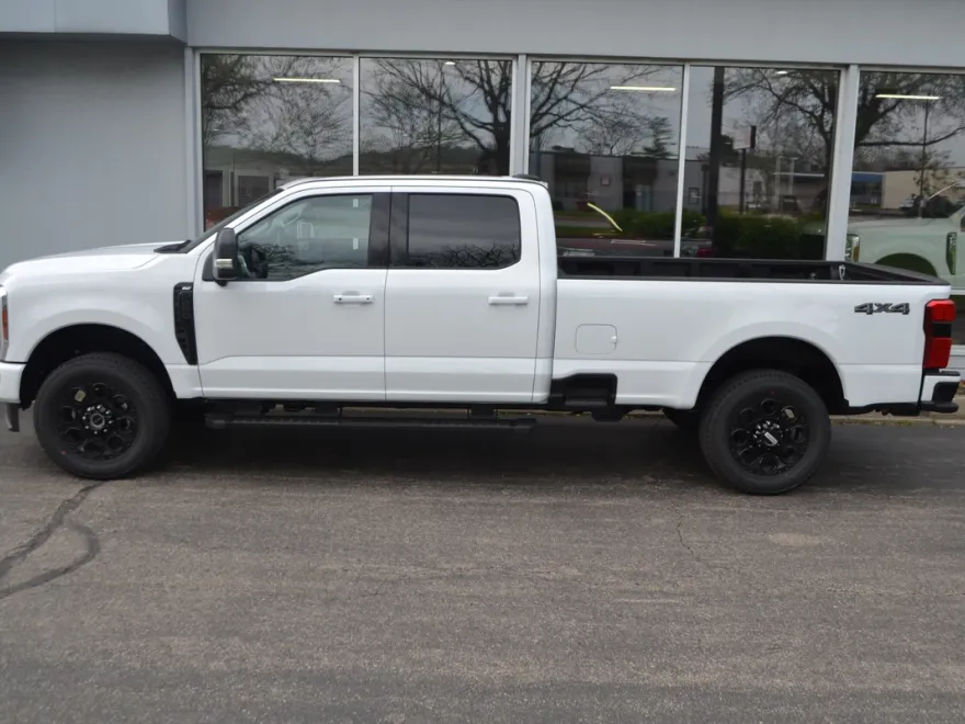 2025 Ford F-250 XLT photo 1