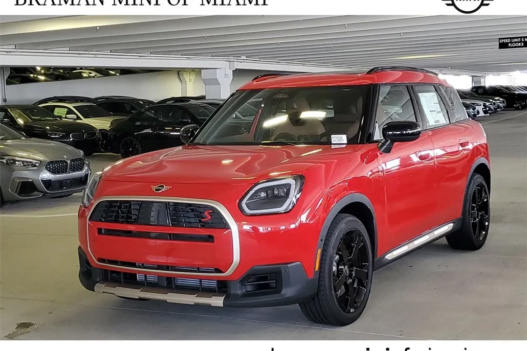 2025 Mini Countryman S ALL4 photo 1