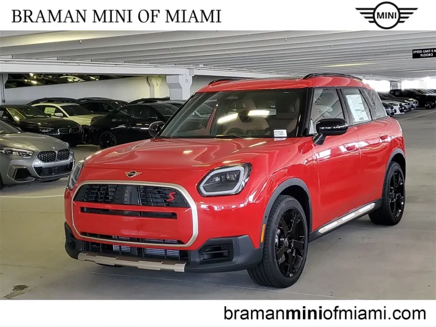 2025 Mini Countryman S ALL4 photo 1